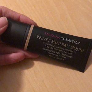 Amazing cosmetics foundation